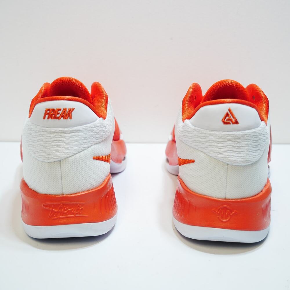 NEW NIKE ZOOM FREAK 4 TB TEAM ORANGE DX6652-802 MEN SIZE - 8.5 - Picture 4 of 6